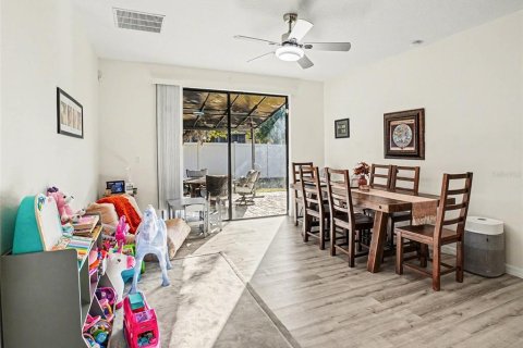 Casa en venta en Orlando, Florida, 3 dormitorios, 144.93 m2 № 2108500 - foto 10