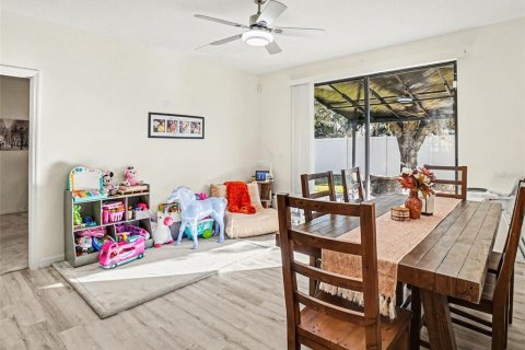 Casa en venta en Orlando, Florida, 3 dormitorios, 144.93 m2 № 2108500 - foto 12