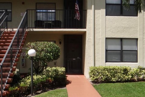 Copropriété à vendre à Lake Worth, Floride: 2 chambres, 126.35 m2 № 1695337 - photo 1