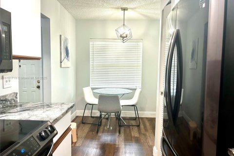 Copropriété à vendre à Lake Worth, Floride: 2 chambres, 126.35 m2 № 1695337 - photo 6