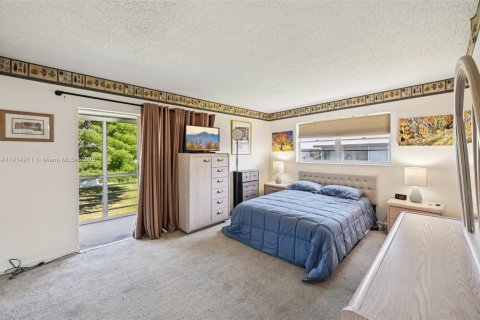 Condo in West Palm Beach, Florida, 1 bedroom  № 1970249 - photo 15