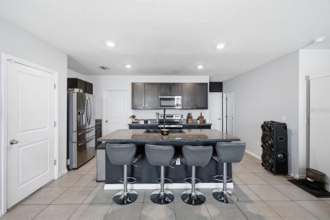 House in Wimauma, Florida 5 bedrooms, 234.3 sq.m. № 2416656 - photo 5