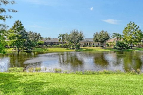 Villa ou maison à vendre à Lakewood Ranch, Floride: 3 chambres, 218.51 m2 № 2428654 - photo 3