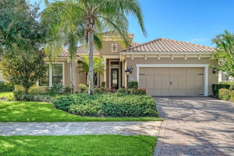 Villa ou maison à Lakewood Ranch, Floride 3 chambres, 218.51 m2 № 2428654