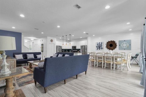 Casa en venta en Davenport, Florida, 10 dormitorios, 391.95 m2 № 2204742 - foto 10