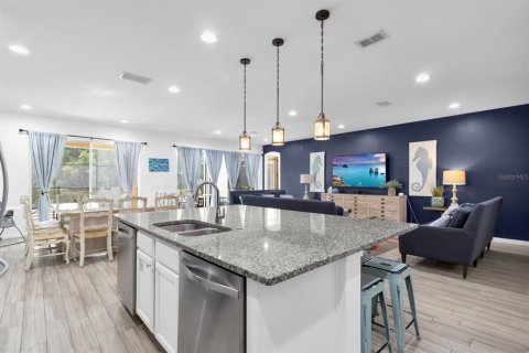 Casa en venta en Davenport, Florida, 10 dormitorios, 391.95 m2 № 2204742 - foto 4