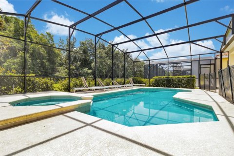 Casa en venta en Davenport, Florida, 10 dormitorios, 391.95 m2 № 2204742 - foto 2