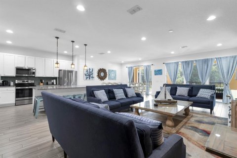 Casa en venta en Davenport, Florida, 10 dormitorios, 391.95 m2 № 2204742 - foto 11