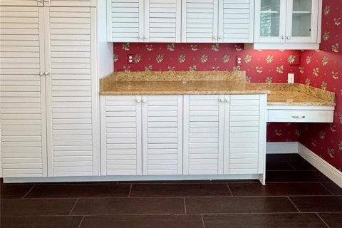 Купить виллу или дом в Лейк-Мэри, Флорида 10 комнат, 186.55м2, № 2096981 - фото 24