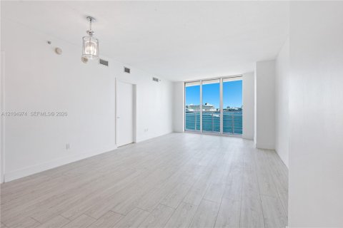 Copropriété à louer à Miami, Floride: 2 chambres, 112.88 m2 № 2417113 - photo 7