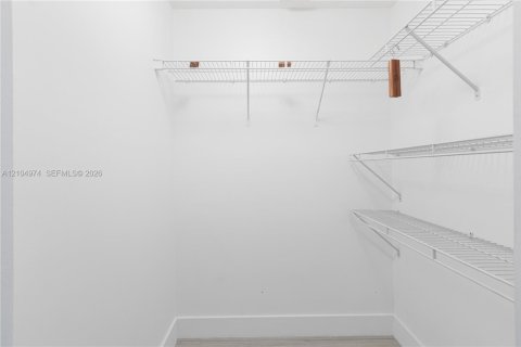 Copropriété à louer à Miami, Floride: 2 chambres, 112.88 m2 № 2417113 - photo 15