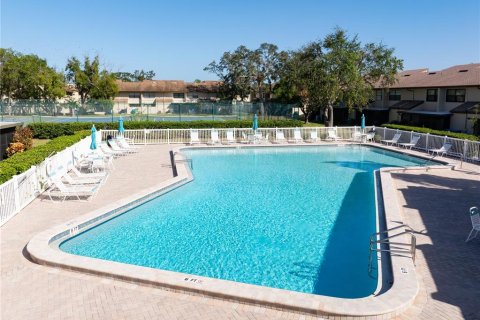 Touwnhouse à vendre à Seminole, Floride: 2 chambres, 94.3 m2 № 1597354 - photo 4