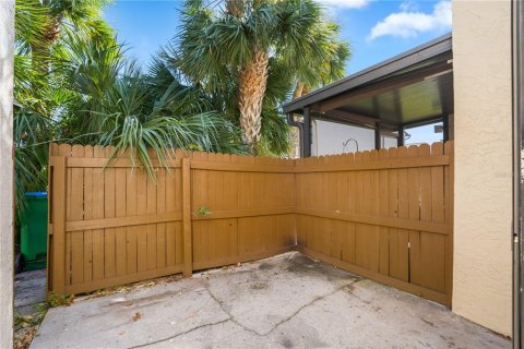 Touwnhouse à vendre à Seminole, Floride: 2 chambres, 94.3 m2 № 1597354 - photo 12