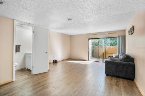 Touwnhouse à vendre à Seminole, Floride: 2 chambres, 94.3 m2 № 1597354 - photo 7