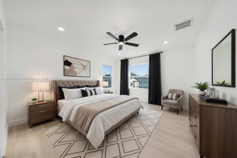 House in Saint Petersburg, Florida 5 bedrooms, 223.8 sq.m. № 1971184 - photo 23