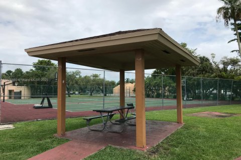 Condominio en alquiler en Miami, Florida, 2 dormitorios, 89.65 m2 № 1927500 - foto 29