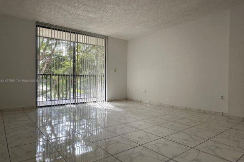 Condominio en alquiler en Miami, Florida, 2 dormitorios, 89.65 m2 № 1927500 - foto 7