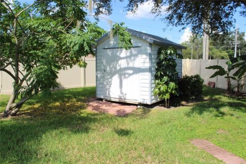 Villa ou maison à louer à Lakeland, Floride: 3 chambres, 194.63 m2 № 2390884 - photo 25