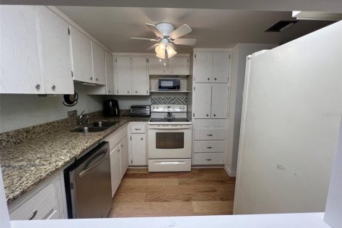 Copropriété à vendre à Clearwater, Floride: 1 chambre, 76.64 m2 № 2109434 - photo 10