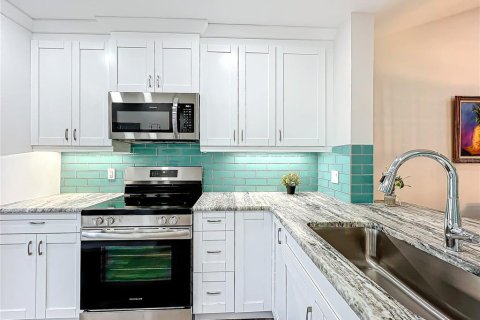 Condominio en venta en Venice, Florida, 2 dormitorios, 107.77 m2 № 2227501 - foto 18