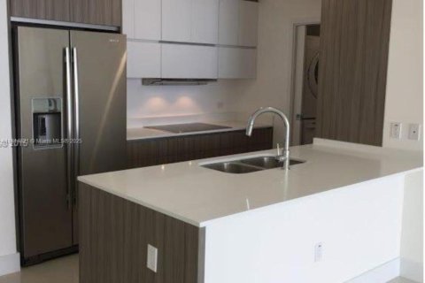Copropriété à louer à Miami, Floride: 3 chambres, 133.04 m2 № 1763127 - photo 4