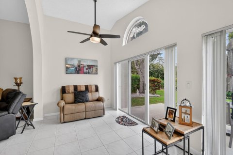 House in Boynton Beach, Florida 3 bedrooms, 179.95 sq.m. № 2182828 - photo 19