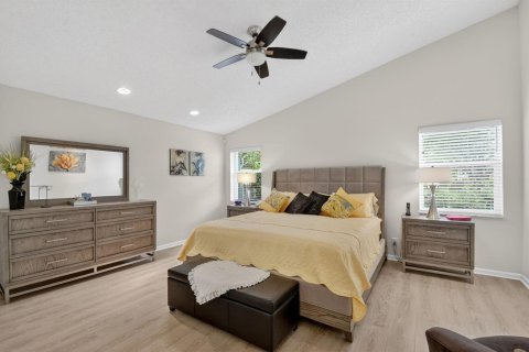 House in Boynton Beach, Florida 3 bedrooms, 179.95 sq.m. № 2182828 - photo 24