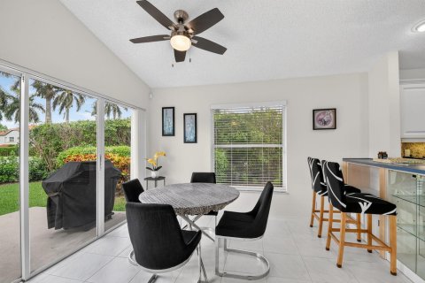 House in Boynton Beach, Florida 3 bedrooms, 179.95 sq.m. № 2182828 - photo 20