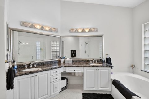 House in Boynton Beach, Florida 3 bedrooms, 179.95 sq.m. № 2182828 - photo 29