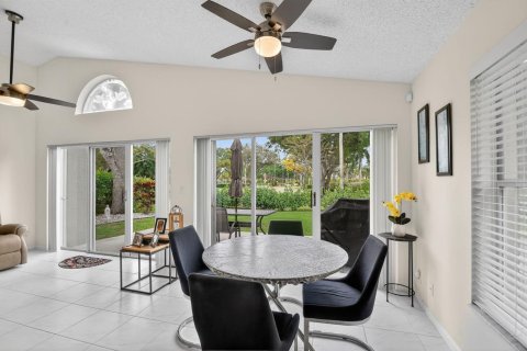 House in Boynton Beach, Florida 3 bedrooms, 179.95 sq.m. № 2182828 - photo 23