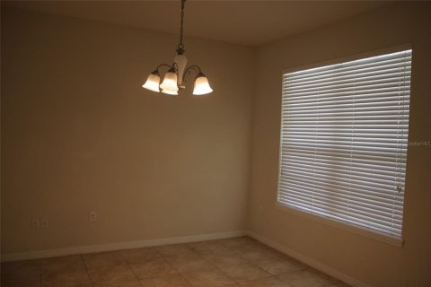 Villa ou maison à louer à Kissimmee, Floride: 4 chambres, 235.14 m2 № 1834892 - photo 3