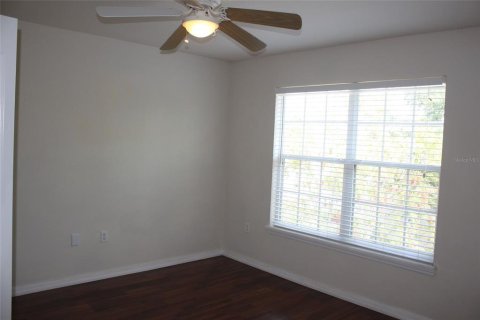 Villa ou maison à louer à Kissimmee, Floride: 4 chambres, 235.14 m2 № 1834892 - photo 16