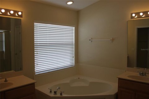 Villa ou maison à louer à Kissimmee, Floride: 4 chambres, 235.14 m2 № 1834892 - photo 11