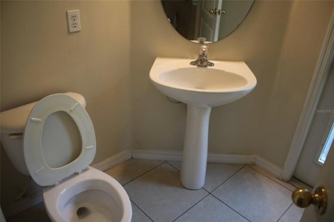 Villa ou maison à louer à Kissimmee, Floride: 4 chambres, 235.14 m2 № 1834892 - photo 9