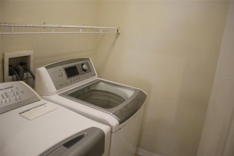 Villa ou maison à louer à Kissimmee, Floride: 4 chambres, 235.14 m2 № 1834892 - photo 20