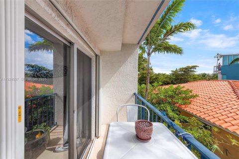 Condominio en alquiler en Miami Beach, Florida, 1 dormitorio, 61.04 m2 № 1990270 - foto 12