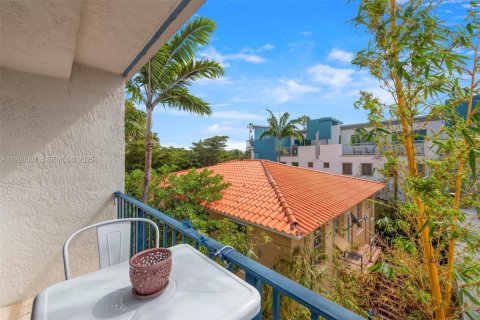 Condominio en alquiler en Miami Beach, Florida, 1 dormitorio, 61.04 m2 № 1990270 - foto 14