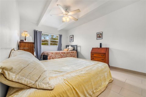 Condominio en alquiler en Miami Beach, Florida, 1 dormitorio, 61.04 m2 № 1990270 - foto 27