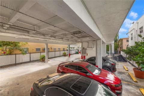 Condominio en alquiler en Miami Beach, Florida, 1 dormitorio, 61.04 m2 № 1990270 - foto 6