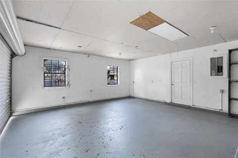 Commercial property in Groveland, Florida 155.8 sq.m. № 2321756 - photo 4