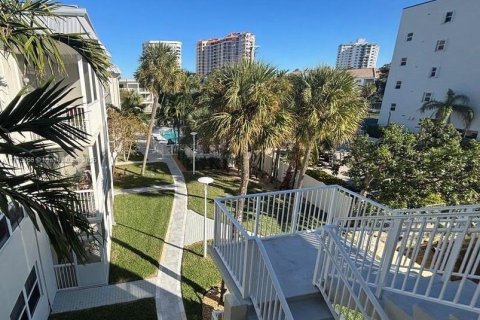 Condo in Lauderdale-by-the-Sea, Florida, 1 bedroom  № 1713309 - photo 25