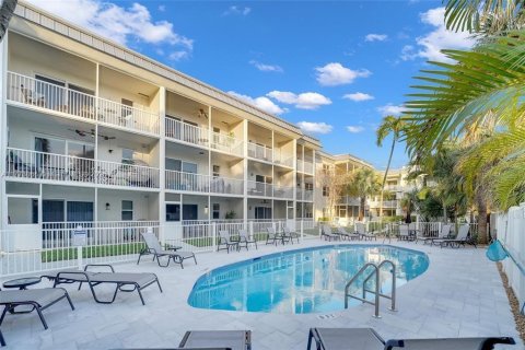 Condo in Lauderdale-by-the-Sea, Florida, 1 bedroom  № 1713309 - photo 28
