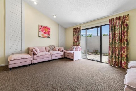 Купить кондоминиум в Малберри, Флорида 3 комнаты, 89.93м2, № 2120658 - фото 3