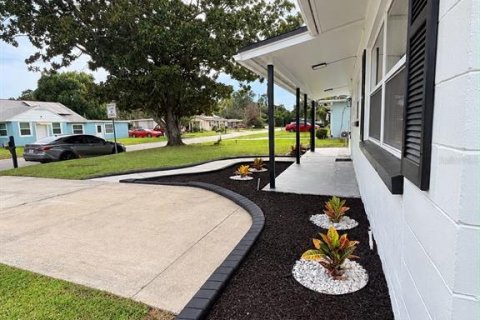 Casa en venta en Kissimmee, Florida, 3 dormitorios, 129.69 m2 № 2383736 - foto 3