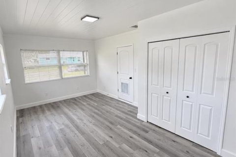 Casa en venta en Kissimmee, Florida, 3 dormitorios, 129.69 m2 № 2383736 - foto 8