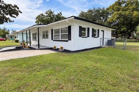 Casa en venta en Kissimmee, Florida, 3 dormitorios, 129.69 m2 № 2383736 - foto 4