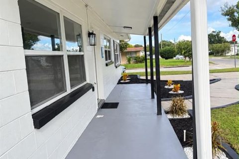 Casa en venta en Kissimmee, Florida, 3 dormitorios, 129.69 m2 № 2383736 - foto 5