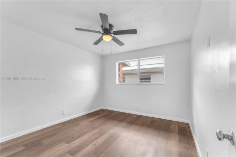 Apartamento en alquiler en Davie, Florida, 2 dormitorios, 78.97 m2 № 2154748 - foto 5