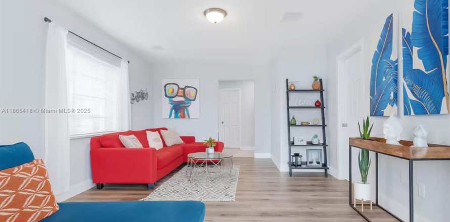 Villa ou maison à Miami, Floride 2 chambres, 92.9 m2 № 1892939