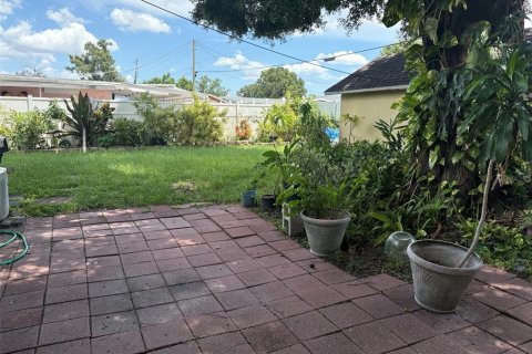Casa en venta en Tampa, Florida, 3 dormitorios, 100.52 m2 № 1910686 - foto 22